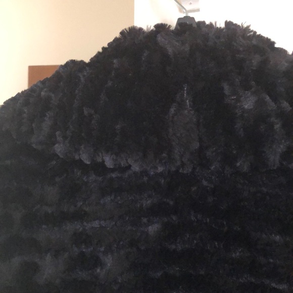 Shrug - Picture 5 of 5